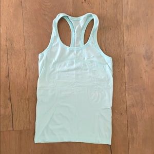 Lululemon mint blue top Size 2